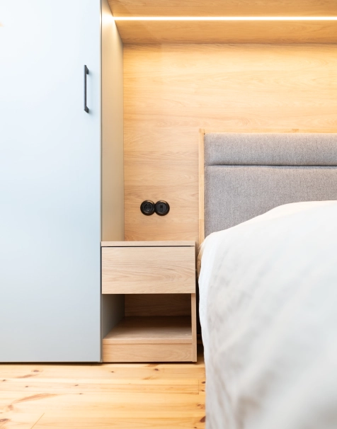 Lipastot ja yöpöydät